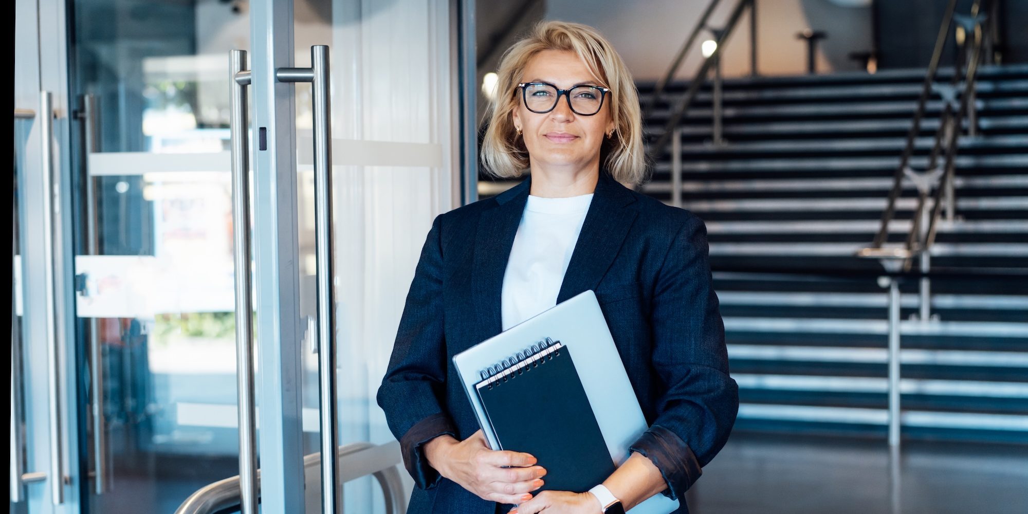 The Roles of CPG CEO, COO, and CMO in the CPG Industry The Roles of CPG CEO, COO, and CMO in the CPG Industry